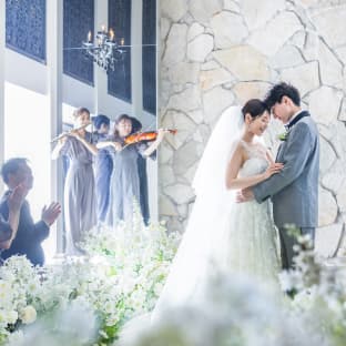 カノビアーノ福岡 チャペル新郎新婦画像